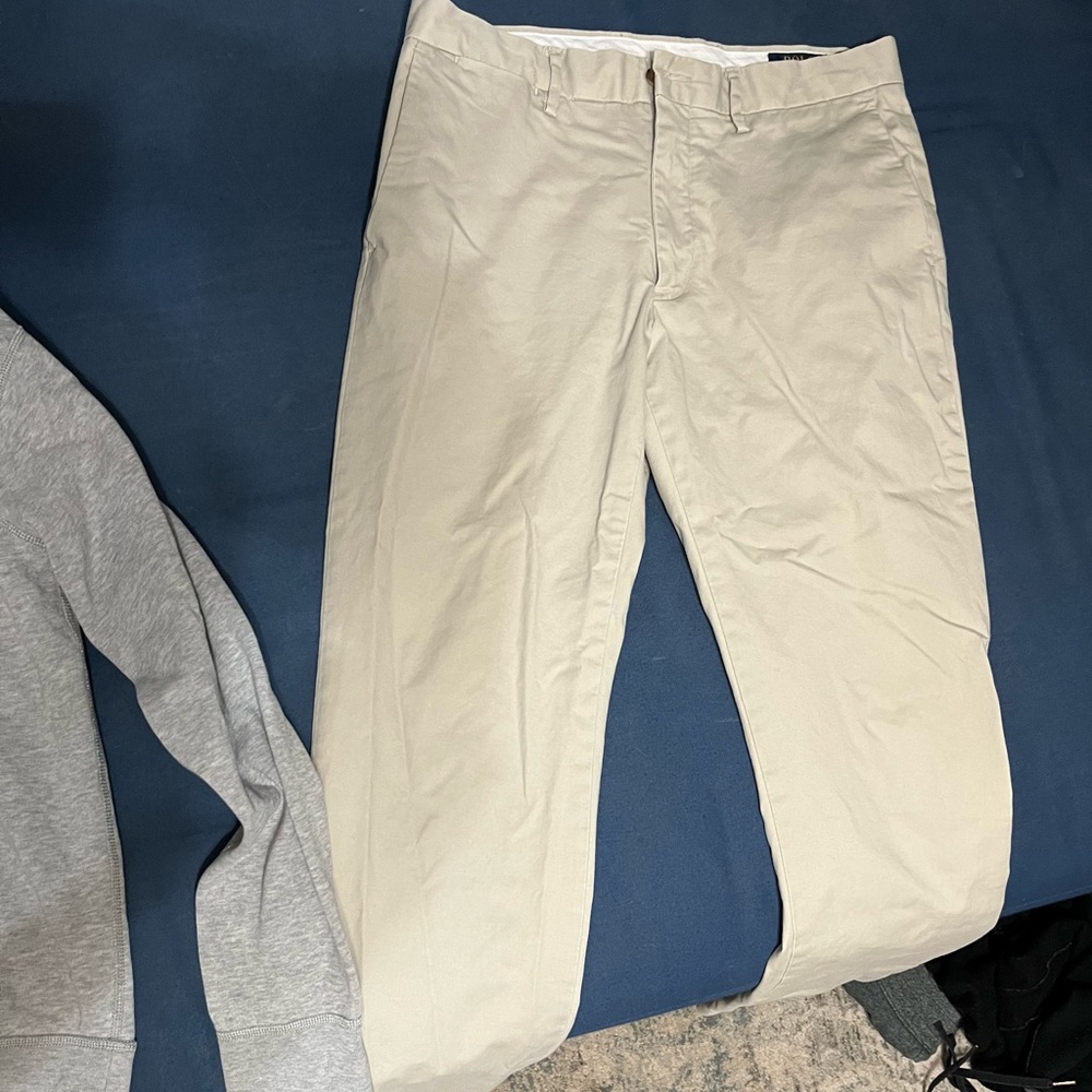 Polo Ralph Lauren 32x30 khaki pants